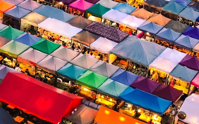 입점형 인강보다 자체 사이트를 운영해야 하는 이유 aerial photography of colorful tent
